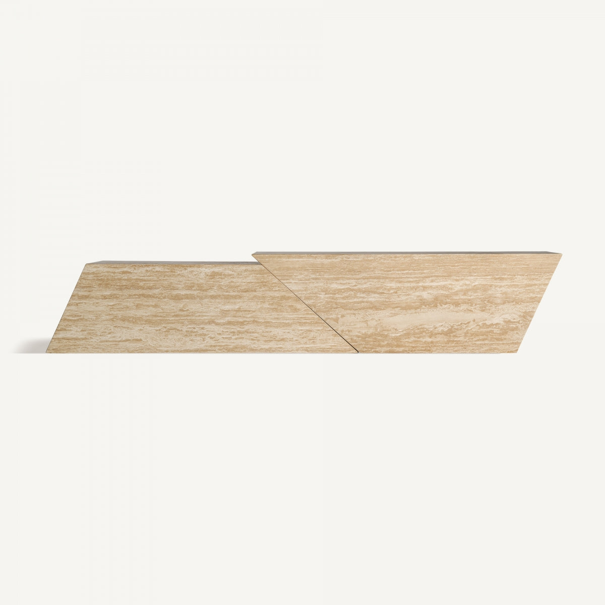 Vista frontal del mueble bajo Thiennes en travertino natural con diseño geométrico moderno, ideal para interiores escultóricos.
