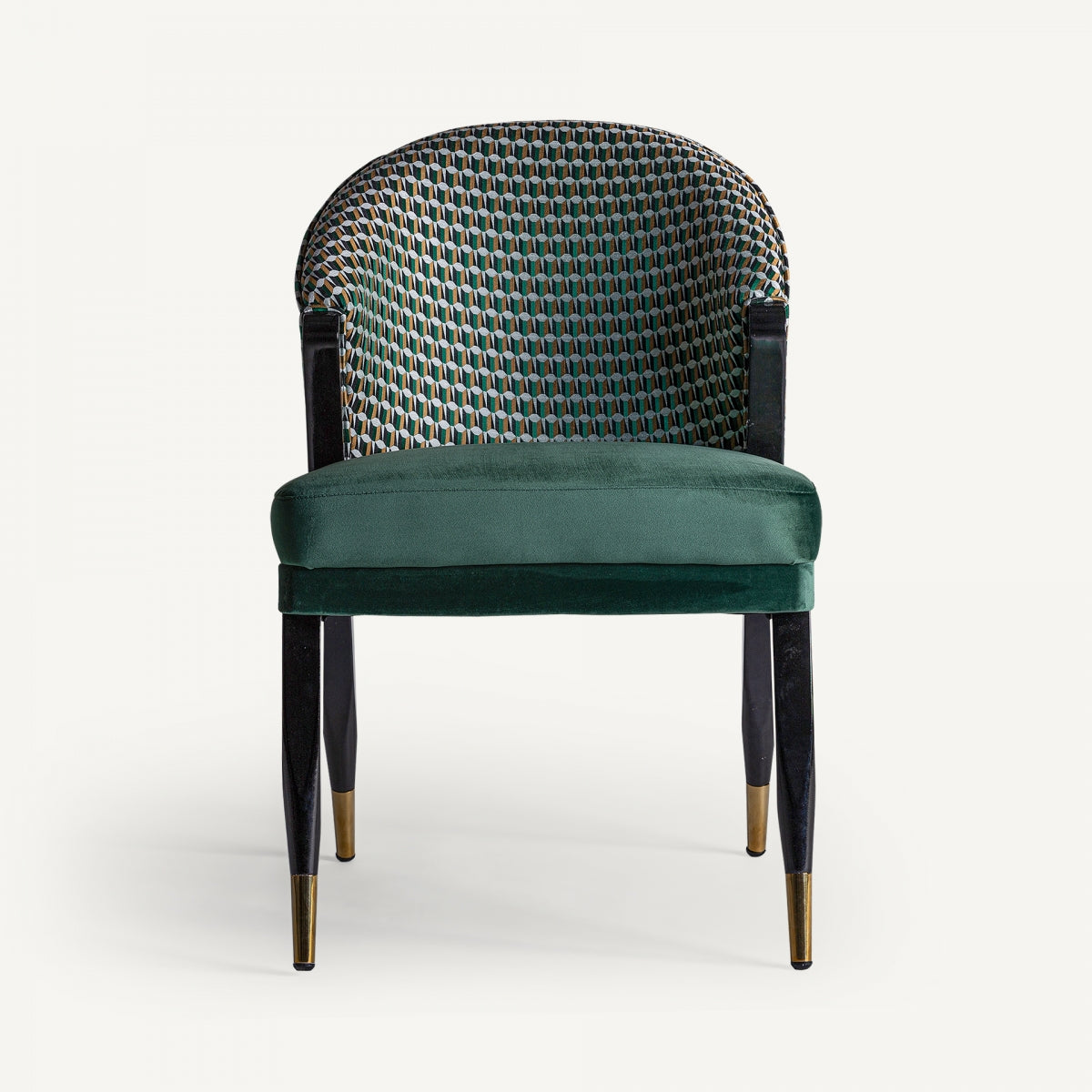 Vista lateral de silla con estructura negra y asiento en terciopelo verde, diseño envolvente y moderno
