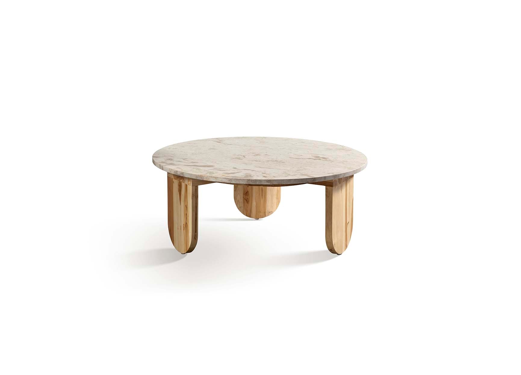 Mesa auxiliar redonda con tablero de madera clara y patas torneadas, diseño escandinavo de líneas suaves ideal para rincones acogedores y funcionales. Boutique Interiorismo.