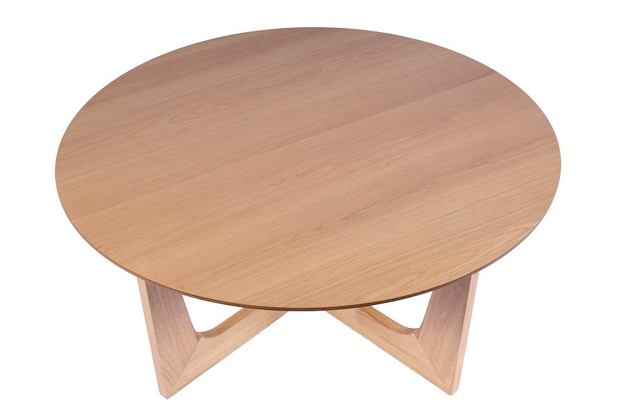 Mesa de centro en madera natural con diseño elegante y orgánico, ideal para salones modernos – Boutique Interiorismo
