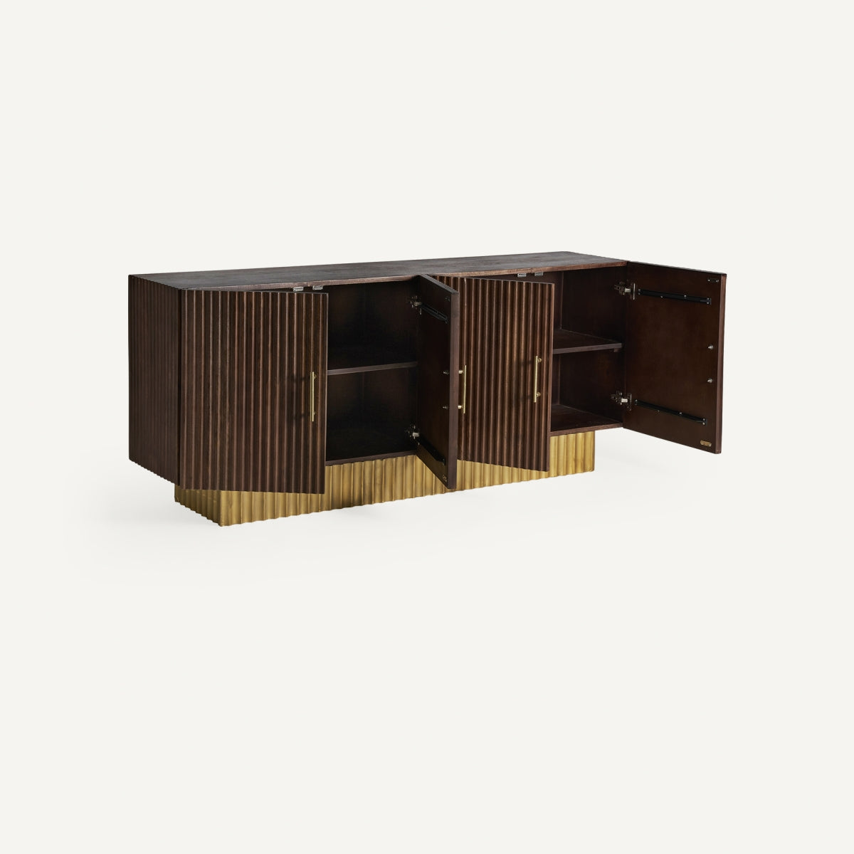 Aparador MESIA con diseño refinado en madera y tonos cálidos, ideal para ambientes sofisticados