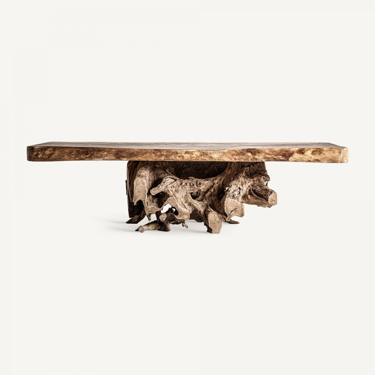 Mesa de centro escultural en madera de suar natural con base orgánica y diseño artesanal