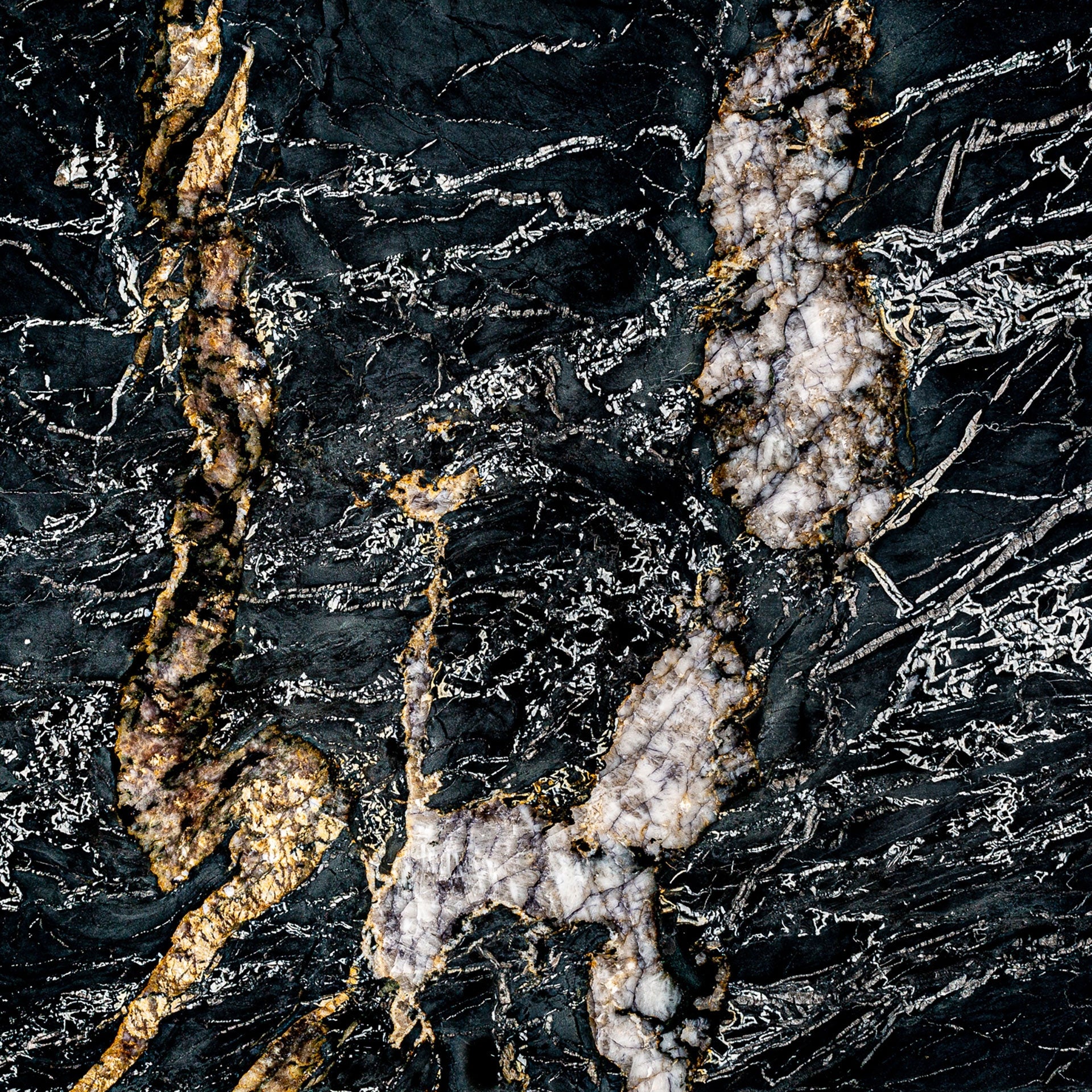 Aparador Plissé Wood en contexto decorativo contemporáneo con texturas naturales