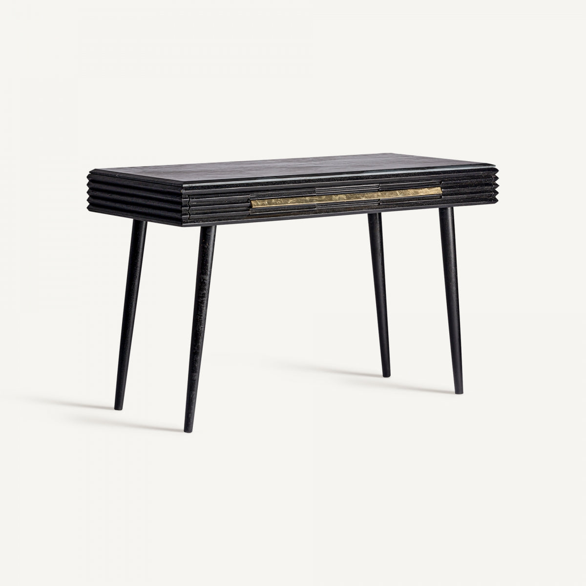 Vista lateral del escritorio Plissé en madera negra con patas cilíndricas.