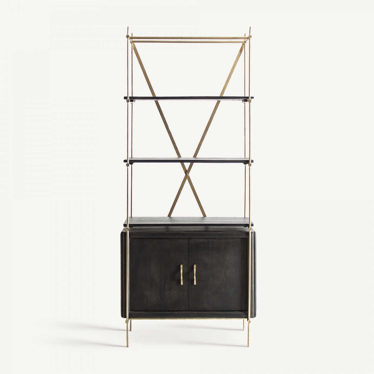 Estantería DANTA de VICAL en hierro dorado y madera oscura, diseño elegante con armario inferior, estilo industrial boutique interiorismo
