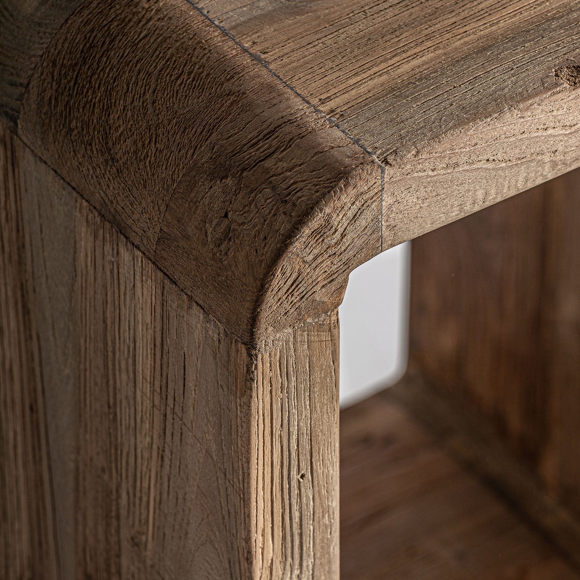 Bi vic ext ct 34416 corba_3 detalle curvatura madera natural boutique_interiorismo vical