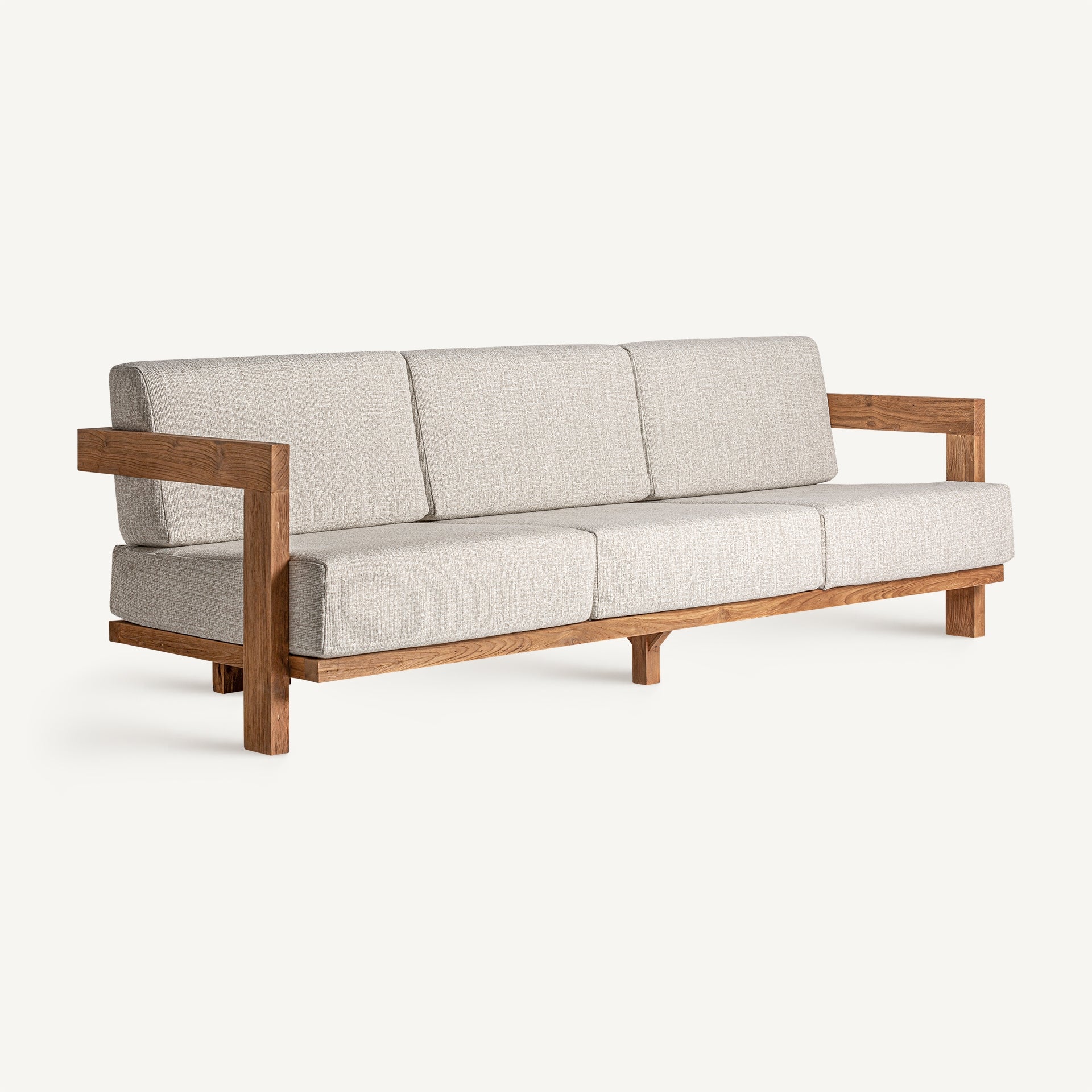 Vista en ángulo del sofá modular TESTA en teka reciclada y tapicería exterior blanca - boutique interiorismo VICAL