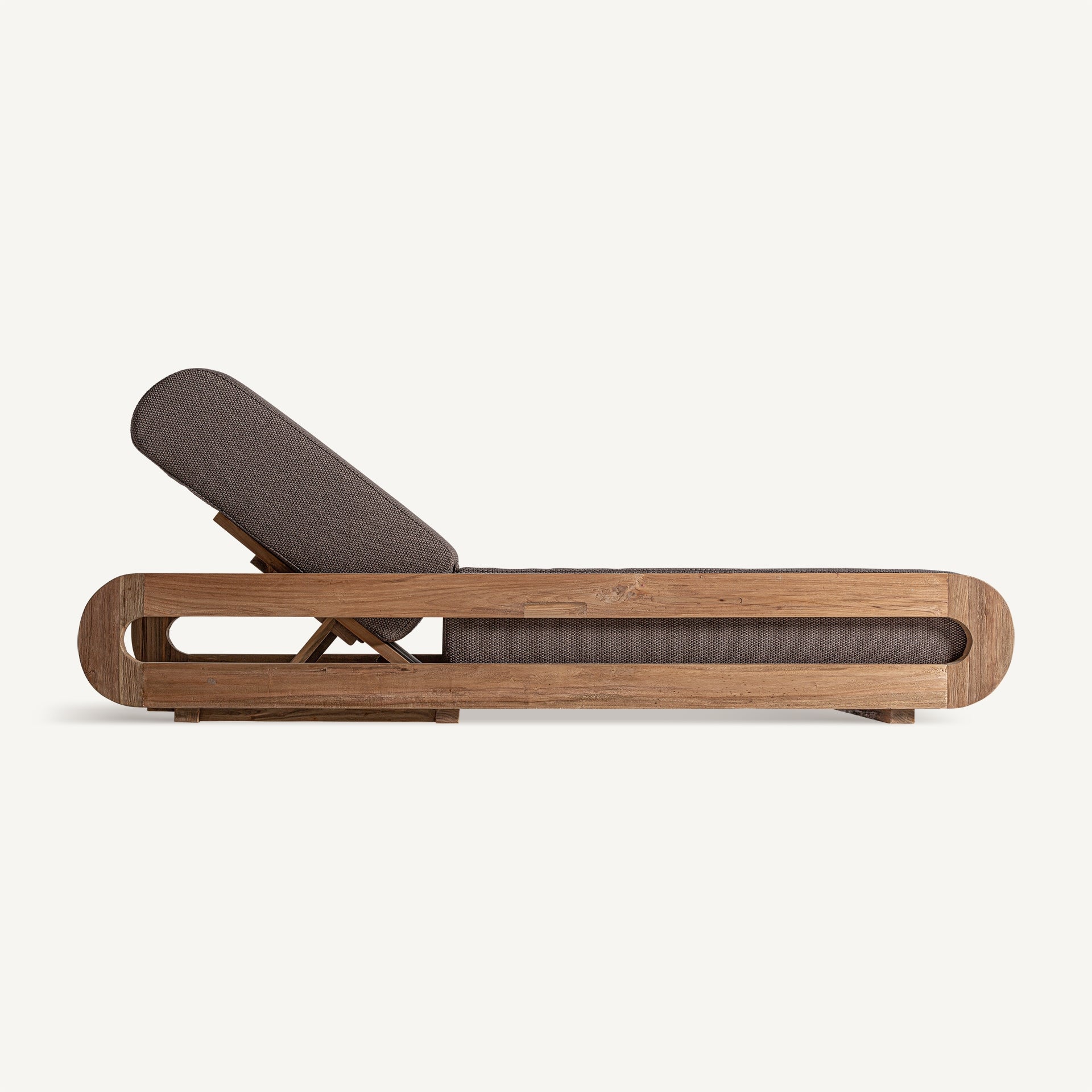 Bi vic ext tum 34821 corba_3 detalle madera textura curva boutique_interiorismo vical