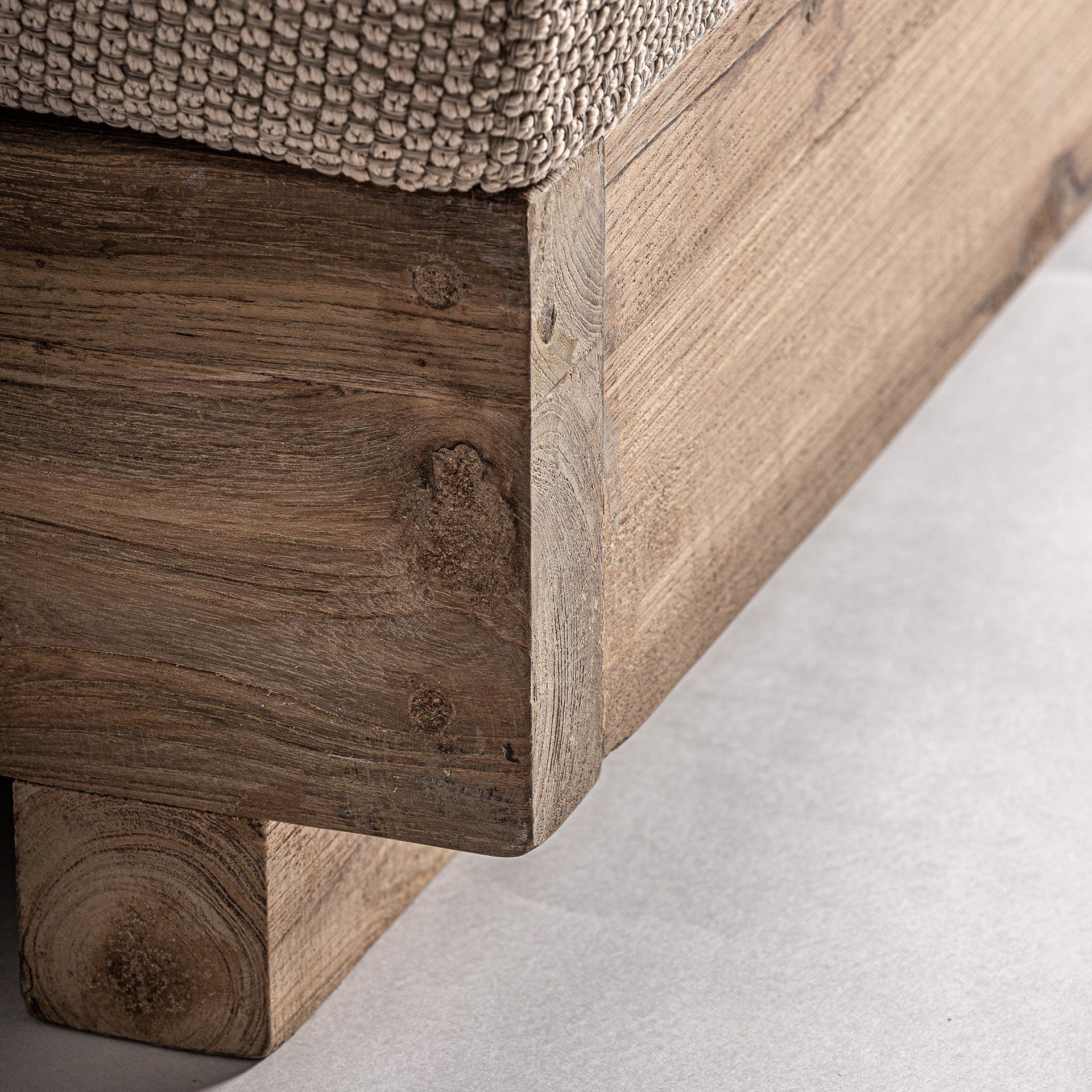 Bi vic ext tum 34922 pure_7 tumbona madera veta natural boutique_interiorismo vical