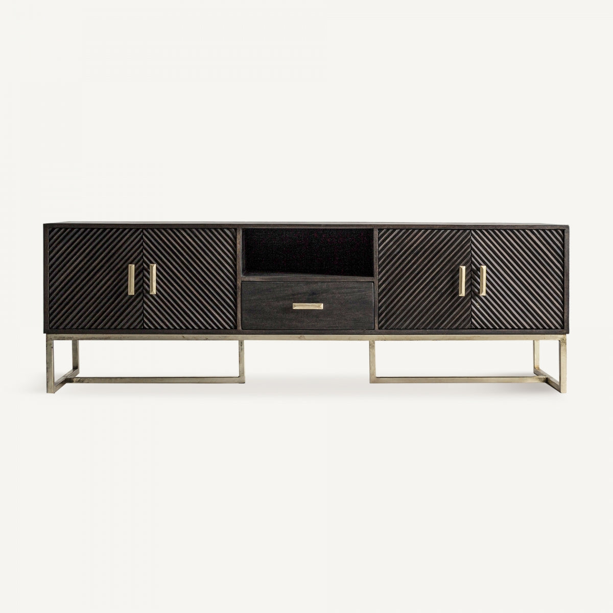 Vista frontal del mueble TV Kraj en madera acanalada con estructura dorada, estilo moderno y elegante.