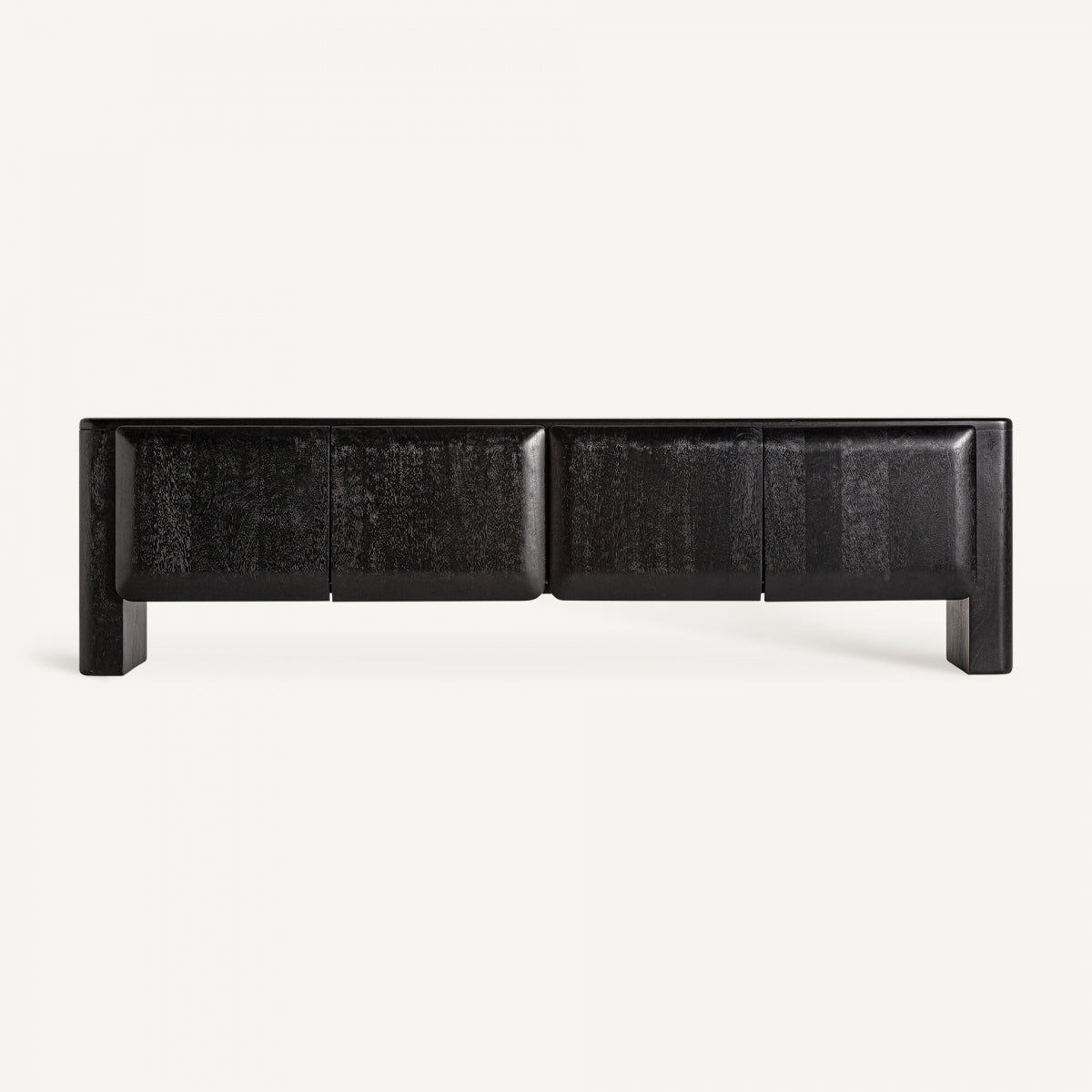 Aparador negro moderno con diseño rectangular, líneas suaves y patas macizas - estilo contemporáneo boutique interiorismo Vical