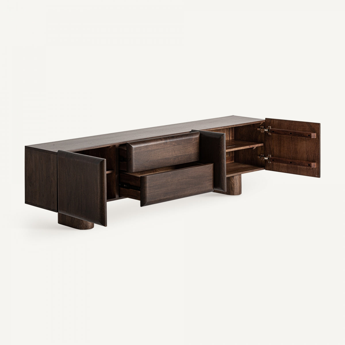 Interior del mueble TV con cajones y compartimentos abiertos, funcional y estético en madera natural.