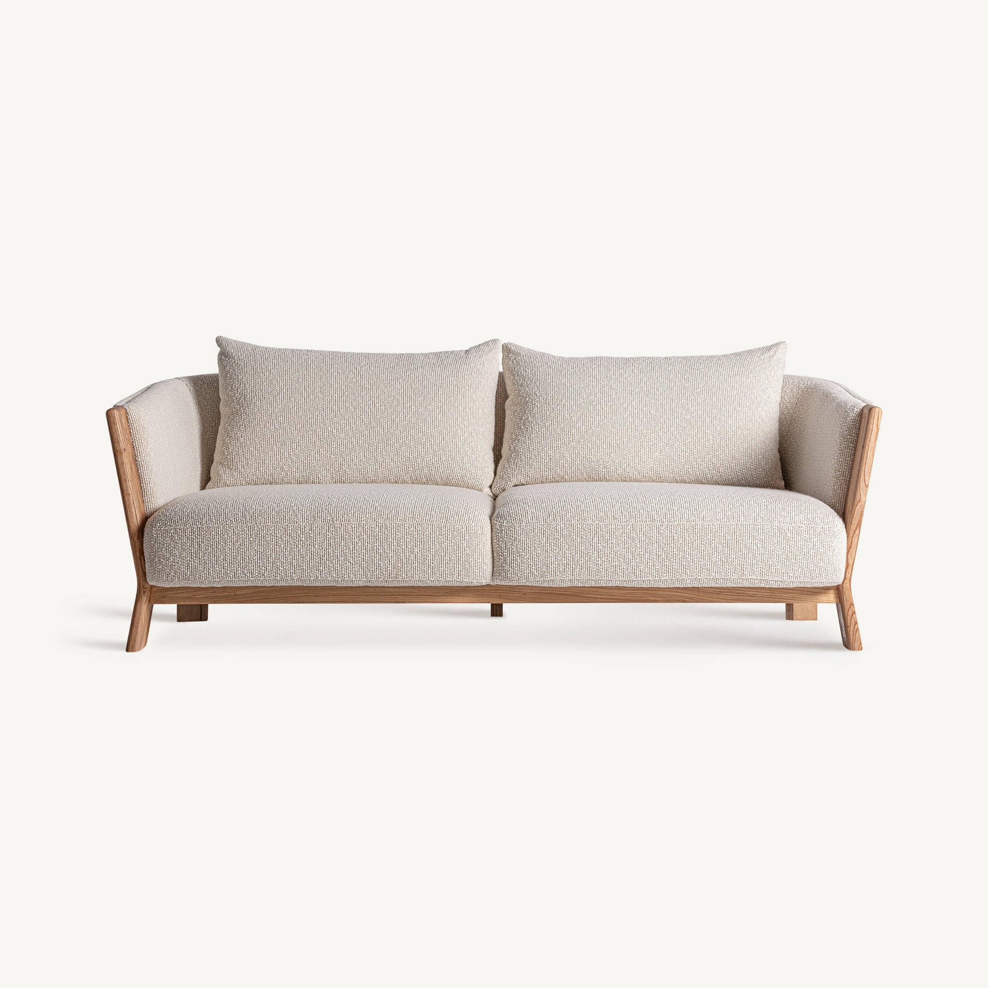 Sofá Nara vista frontal, diseño minimalista con estructura de roble y tapizado beige estilo japandi
