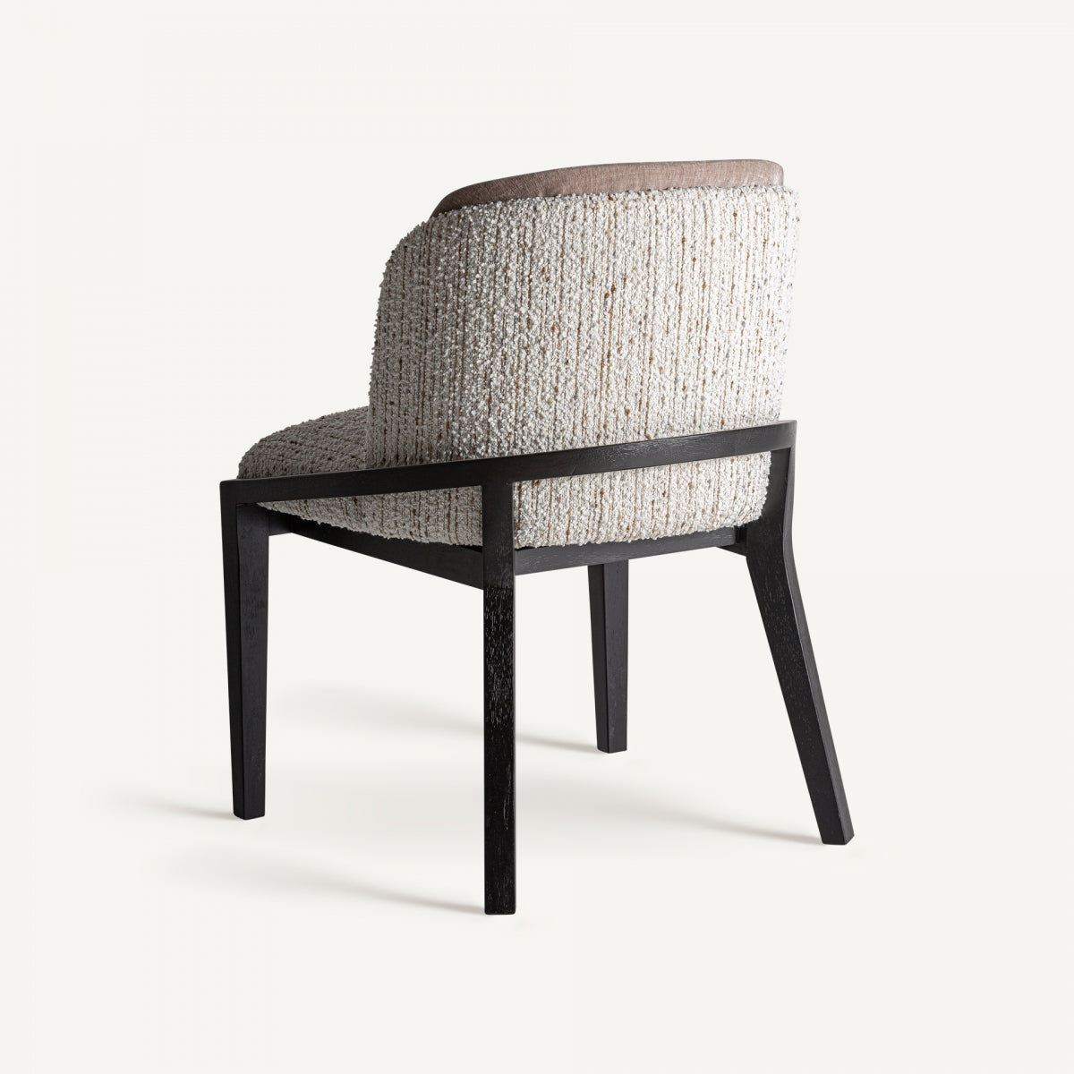 vista trasera silla curva algodon beige negro boutique_interiorismo vical