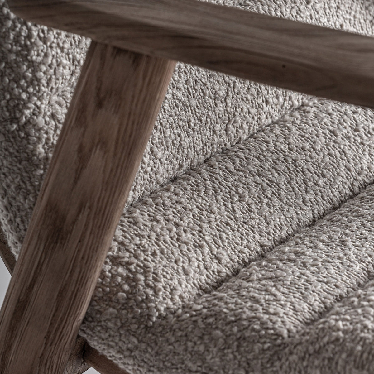 Detalle del asiento y respaldo de la silla con tapizado mullido - boutique_interiorismo Vical