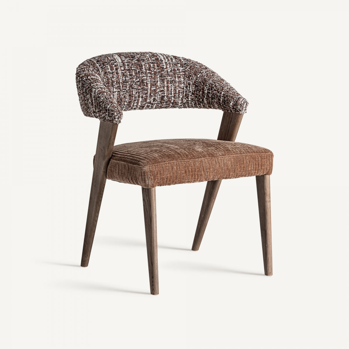 silla-moderna-madera-fresno-tapizado-jaspeado-vista-frontal-boutique_interiorismo-vi