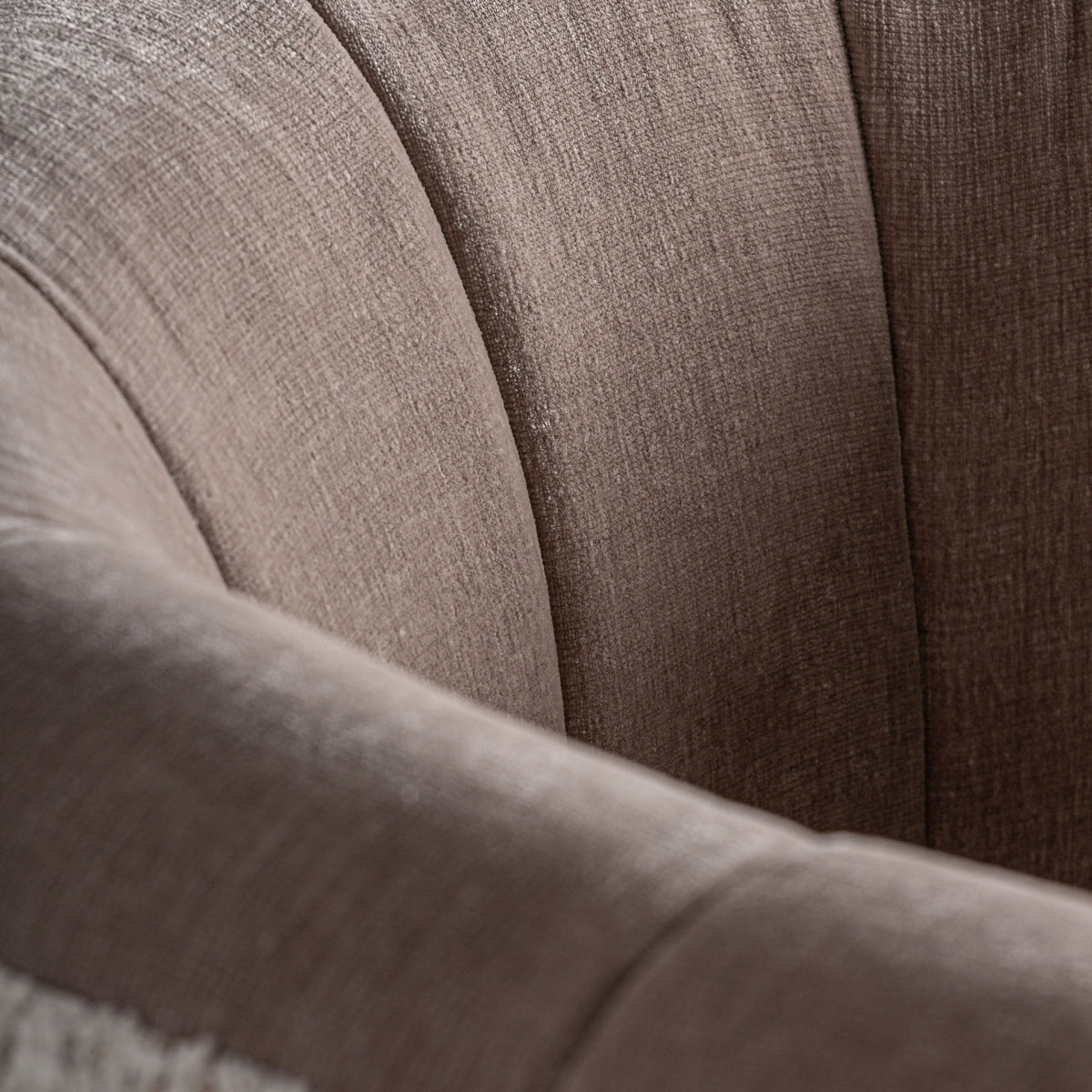  ensamble madera natural detalle butaca boutique_interiorismo vical