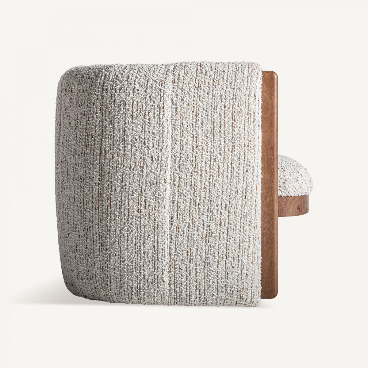  vista lateral butaca boucle tejido texturizado madera natural boutique_interiorismo vical